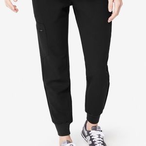 Medium Black Zamora Figs Jogger Scrub Pants